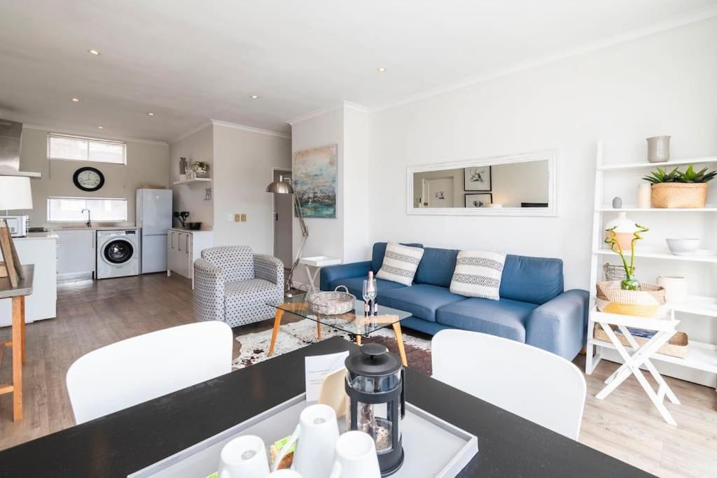 Point Living With Stadium View Apartment *